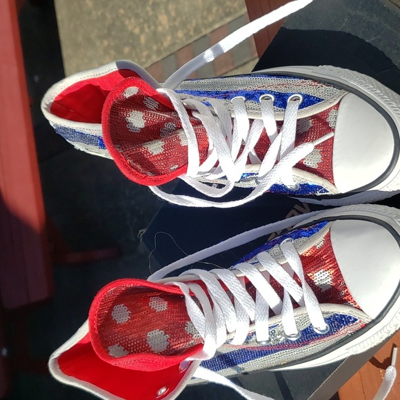 Women's converse chuck Taylor patriotic sequin sneakers . Size 6 - Picture 5 of 8